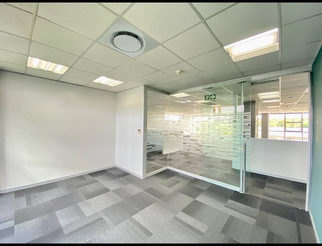 452M² OFFICE TO LET IN FOURWAYS